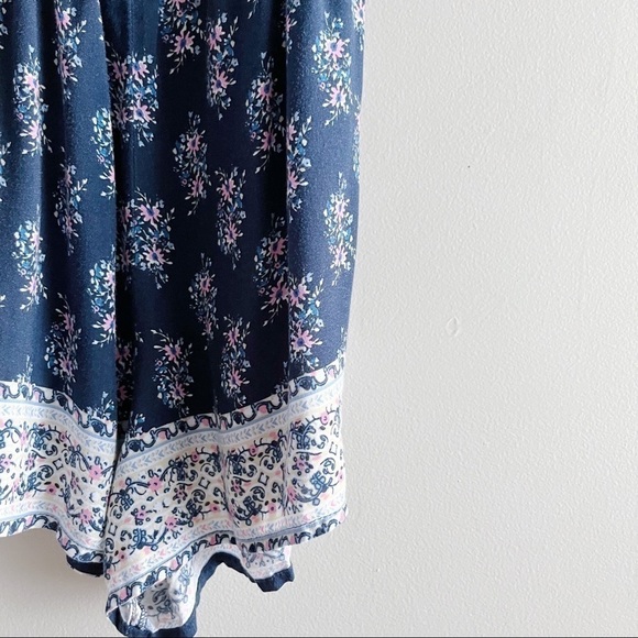 Abercrombie & Fitch • Floral Lace Trim Romper in Navy, Cutout Back, Size Small - Picture 8 of 14